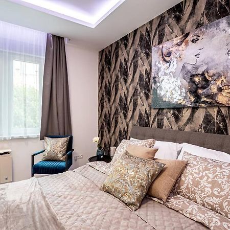 Vidra-Lak With Private Parking Apartman Budapest Kültér fotó