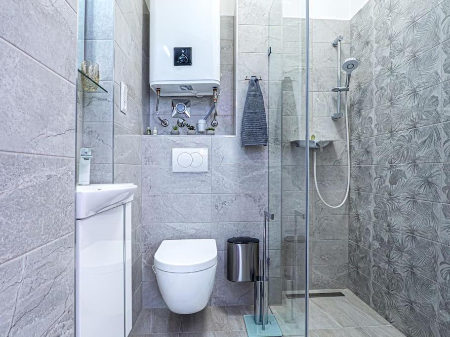 Vidra-Lak With Private Parking Apartman Budapest Kültér fotó