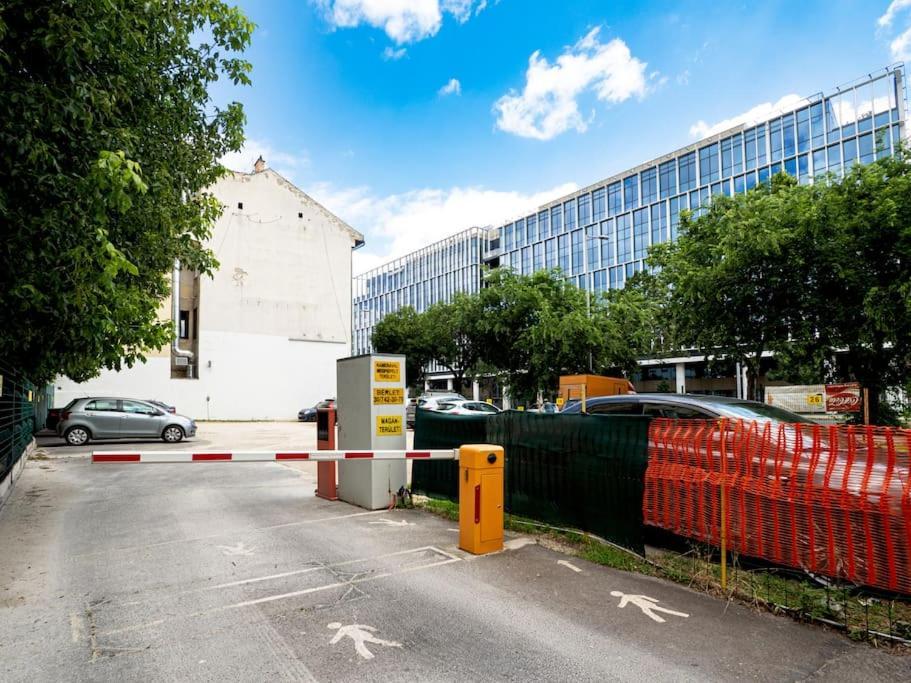 Vidra-Lak With Private Parking Apartman Budapest Kültér fotó